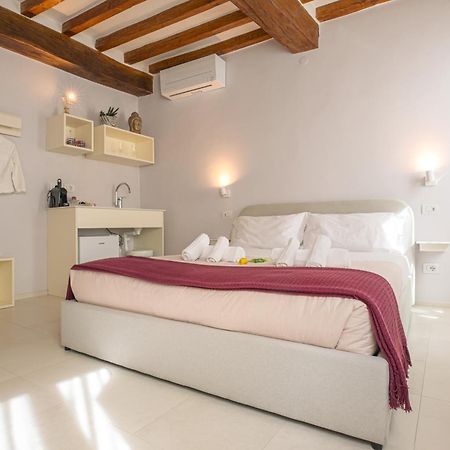 Hotel Glam Parma Zewnętrze zdjęcie